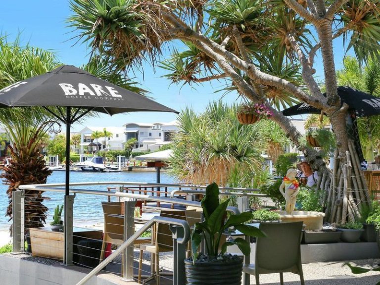 20 Tortola Place, KAWANA ISLAND QLD 4575 - photo 13
