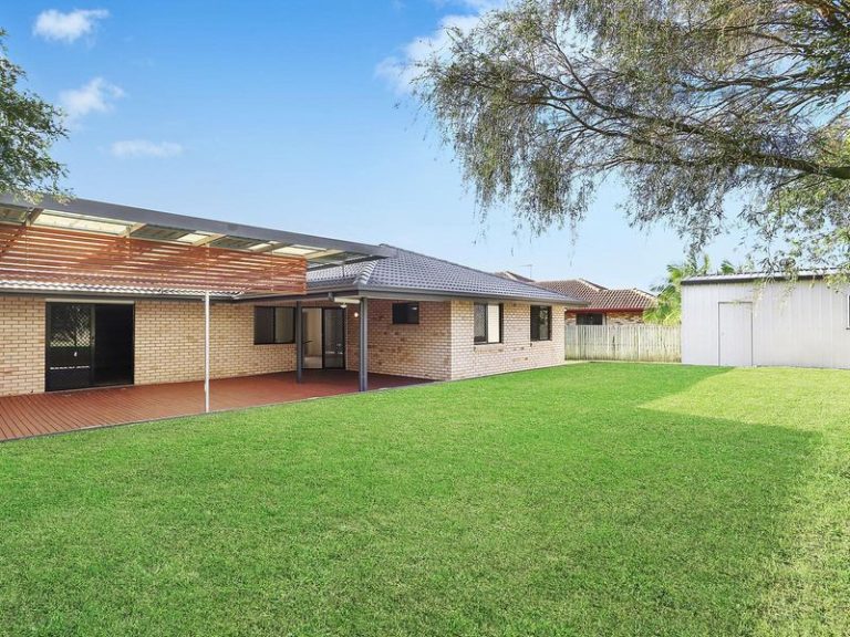 17 Springs Drive, LITTLE MOUNTAIN QLD 4551 - photo 5