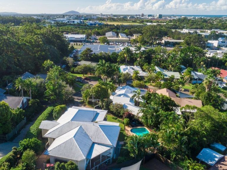 3 Daydream Court, BUDERIM QLD 4556 - photo 2
