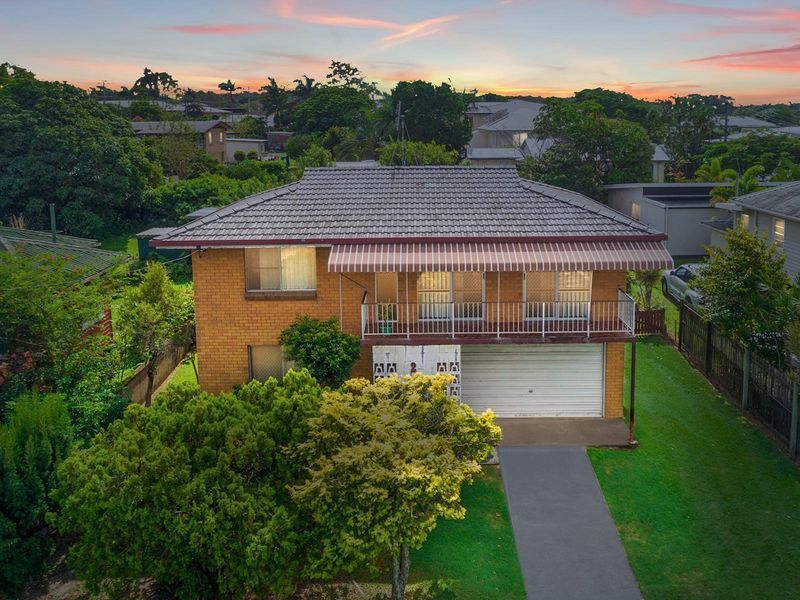 27 Mayes Avenue, CALOUNDRA QLD 4551 - McGrath Coast & Hinterland
