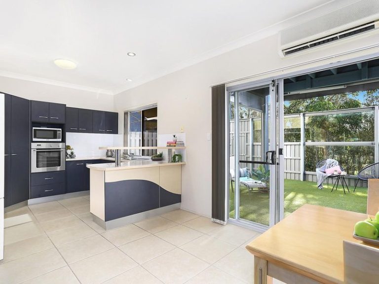 22/239 Kawana Way, KAWANA ISLAND QLD 4575 - photo 2