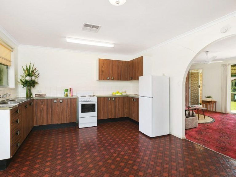 24 Browning Boulevard, BATTERY HILL QLD 4551 - photo 3