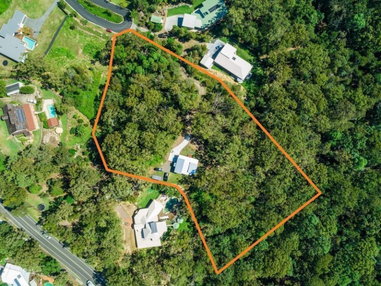 8 Berard Terrace, LITTLE MOUNTAIN QLD 4551 - photo 3