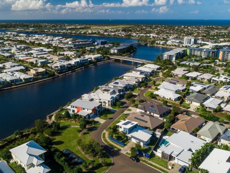 10 Headland Drive, BIRTINYA QLD 4575 - photo 13
