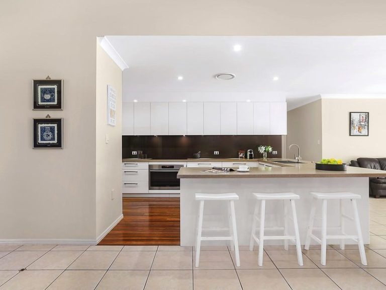 68 Koala Court, LITTLE MOUNTAIN QLD 4551 - photo 2
