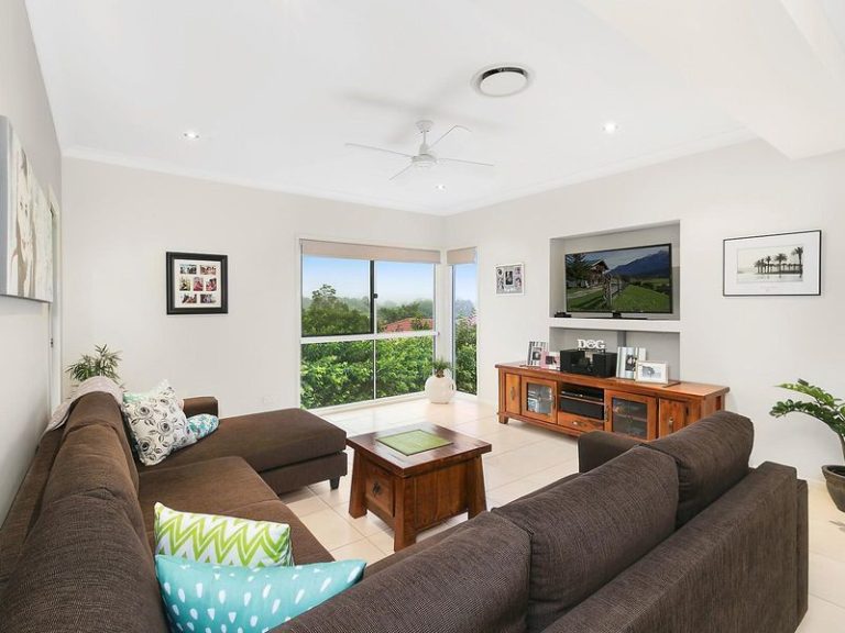24 Turnbury Street, LITTLE MOUNTAIN QLD 4551 - photo 3
