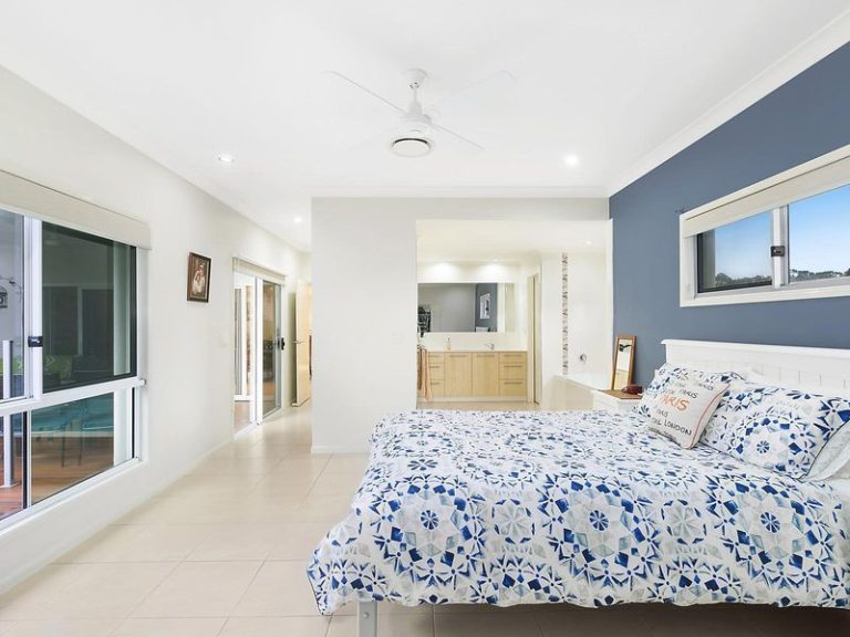 24 Turnbury Street, LITTLE MOUNTAIN QLD 4551 - photo 4