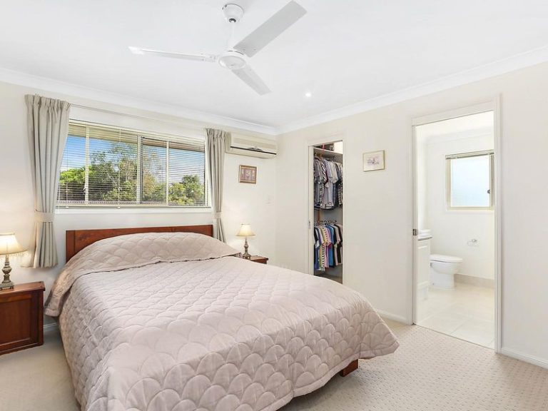 10 Oakwood Street, LITTLE MOUNTAIN QLD 4551 - photo 6