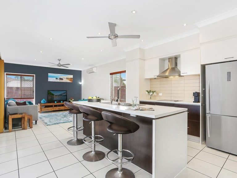 13 Tall Trees Way, LITTLE MOUNTAIN QLD 4551 - photo 2