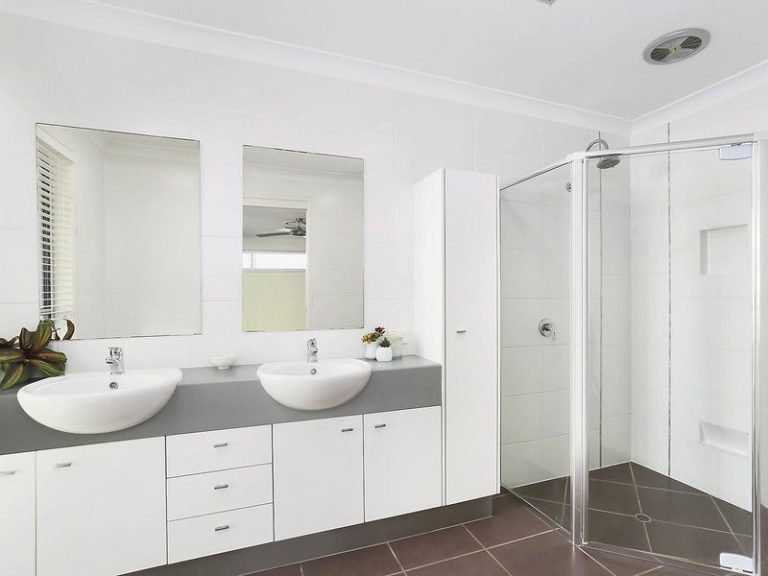 99 Grand Parade, KAWANA ISLAND QLD 4575 - photo 6