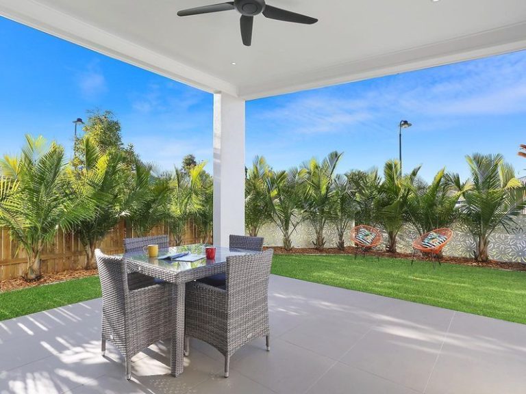 17 Sunshine Crescent, Caloundra West QLD 4551 - photo 3