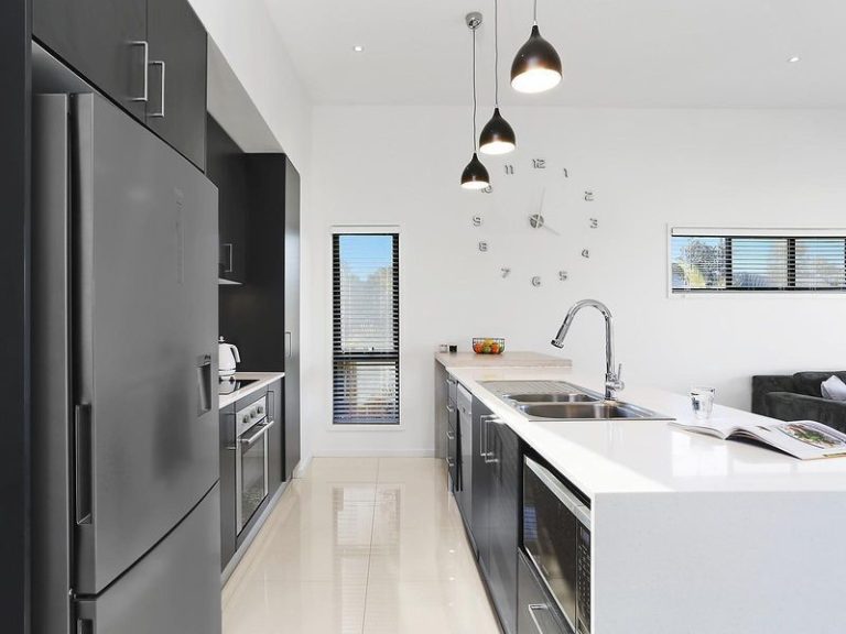 17 Sunshine Crescent, Caloundra West QLD 4551 - photo 8