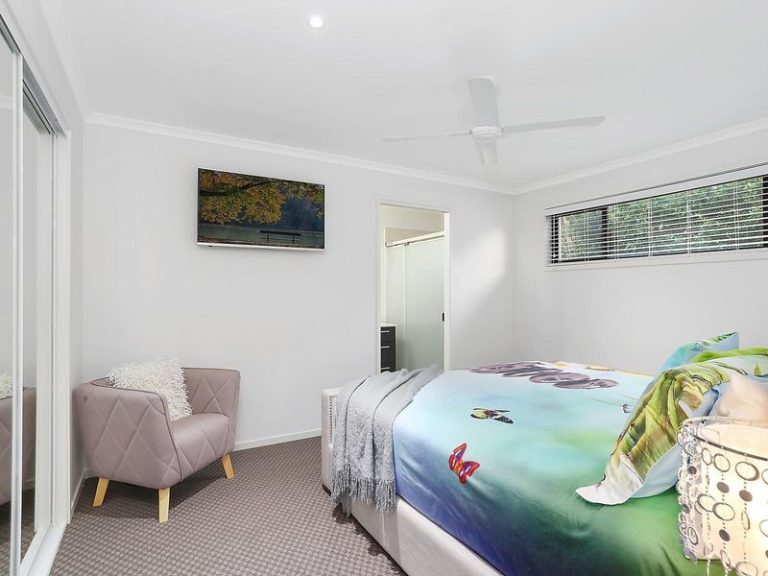17 Sunshine Crescent, Caloundra West QLD 4551 - photo 9