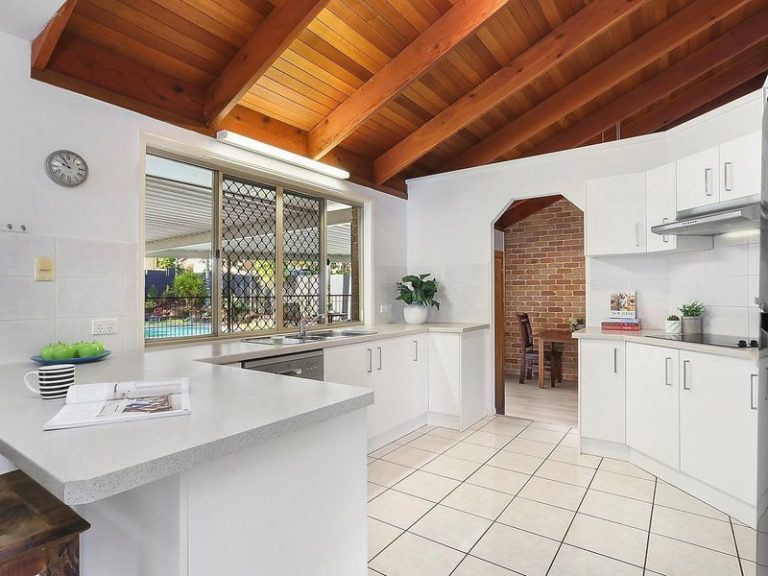 86 Deloraine Drive, BUDERIM QLD 4556 - photo 2
