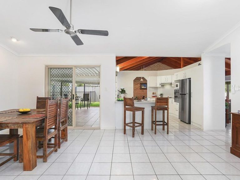 86 Deloraine Drive, BUDERIM QLD 4556 - photo 3