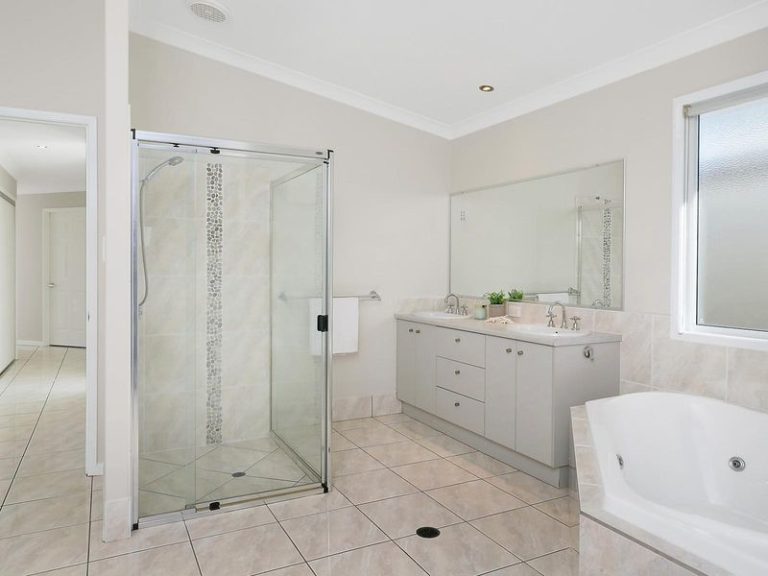 7 Midyim Court, MERIDAN PLAINS QLD 4551 - photo 7