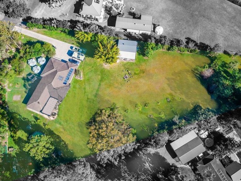 62 Whites Road, LANDSBOROUGH QLD 4550 - photo 11