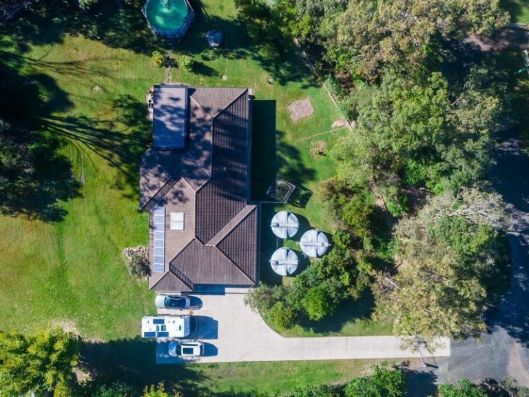 62 Whites Road, LANDSBOROUGH QLD 4550 - photo 5