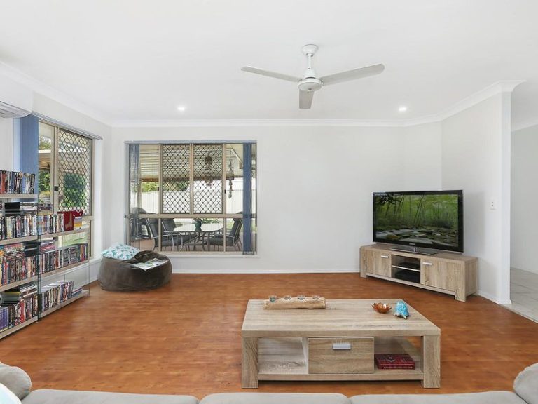 1 Huon Place, CURRIMUNDI QLD 4551 - photo 3