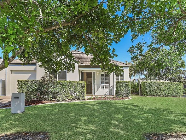 1 Lanai Close, KAWANA ISLAND QLD 4575 - McGrath Coast & Hinterland