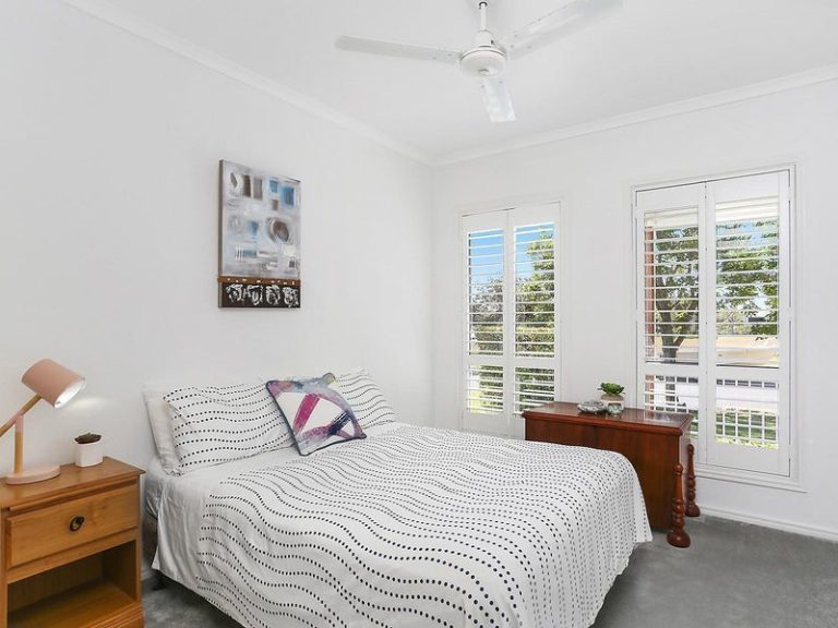 1 Lanai Close, KAWANA ISLAND QLD 4575 - photo 9