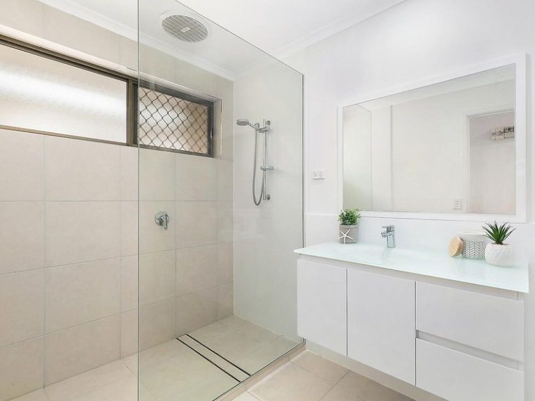 1/4 Farlow Street, CURRIMUNDI QLD 4551 - photo 5