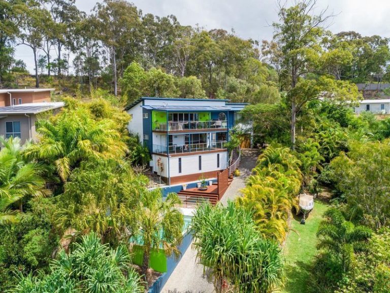 11 Hillside Court, LITTLE MOUNTAIN QLD 4551 - photo 11