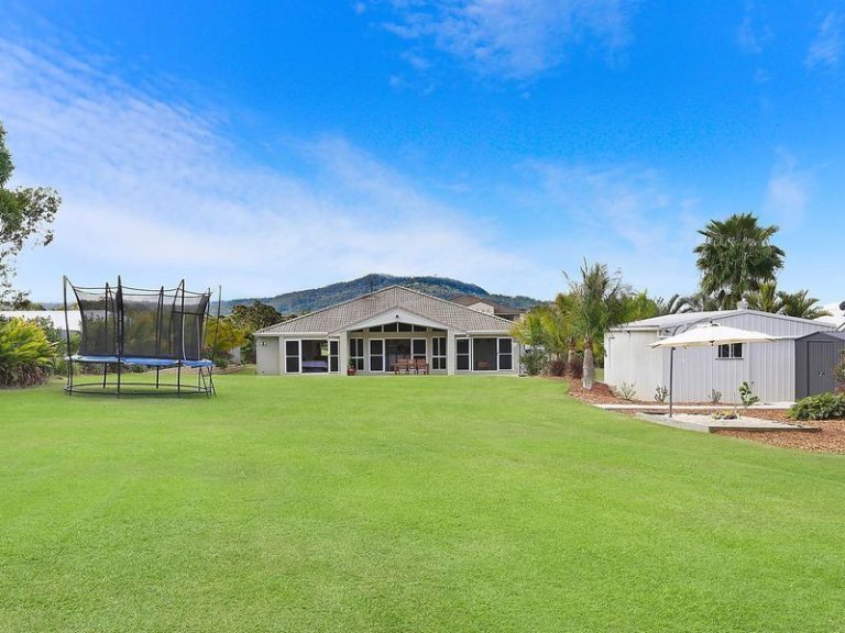 78 Lachlan Crescent, BEERWAH QLD 4519 - photo 6