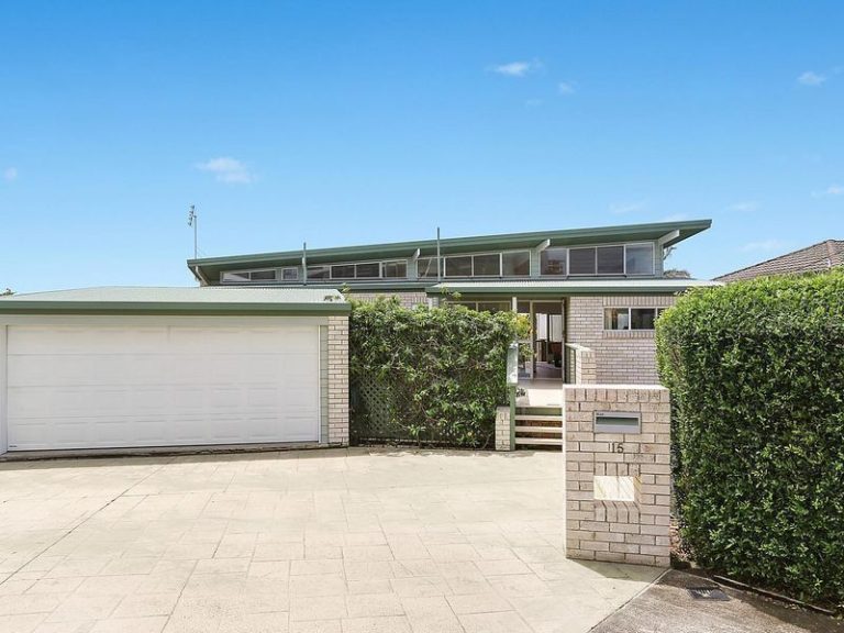 Sold - 15 Queen Street - New Property in MOFFAT BEACH - Real Estate by Jodie Hedley-Ward