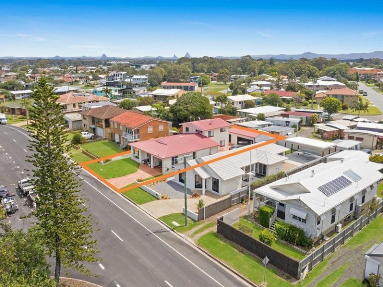 Sold - 135 Esplanade - New Property in GOLDEN BEACH - Real Estate by Yolanda Williams