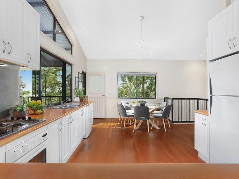12 Elizamay Close, BUDERIM QLD 4556 - photo 5