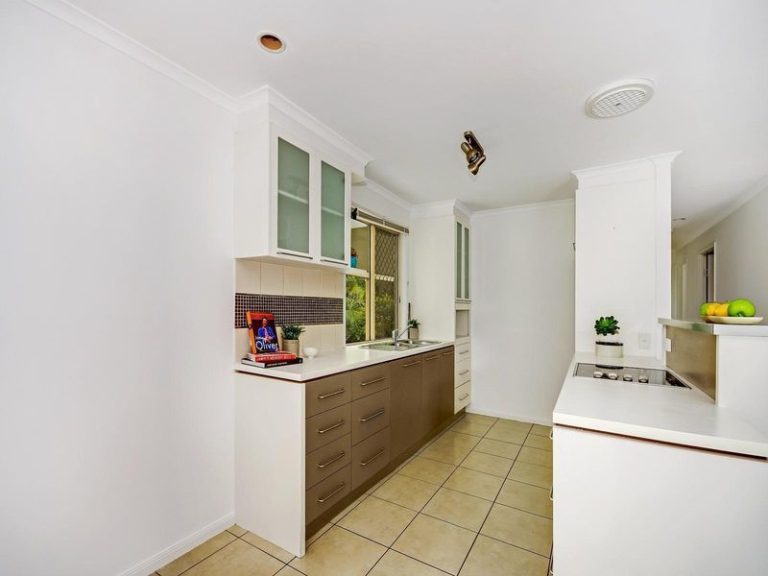 13 Karanne Drive, Mooloolah Valley QLD 4553 - photo 4