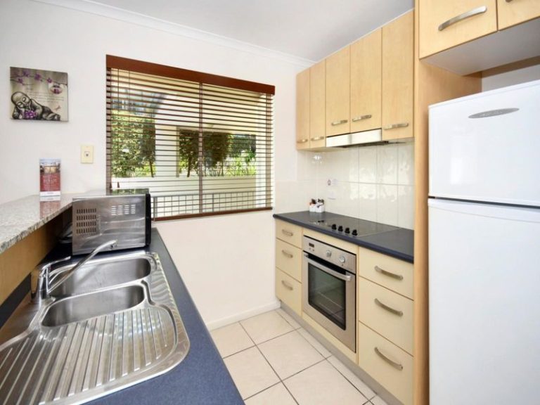 107/36 Browning Boulevard, Battery Hill QLD 4551 - photo 4