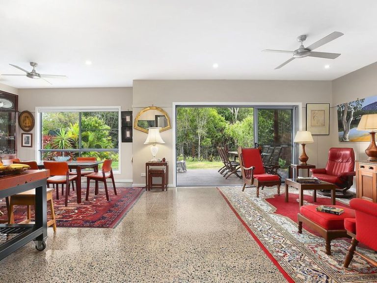 52 Frankland Avenue, MERIDAN PLAINS QLD 4551 - photo 2