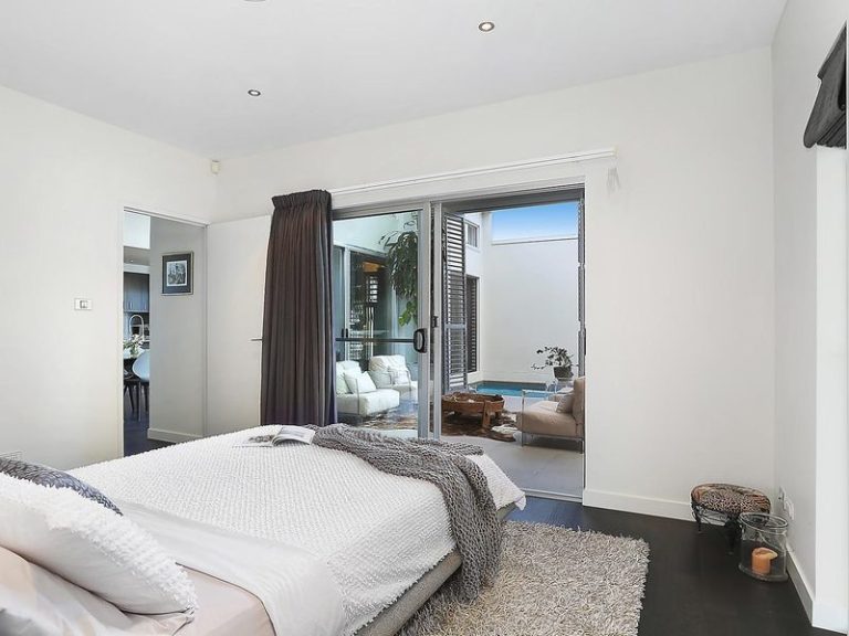 13 Antilles Street, KAWANA ISLAND QLD 4575 - photo 11