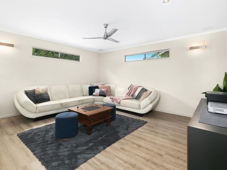 12 Cullen Drive, LITTLE MOUNTAIN QLD 4551 - photo 3