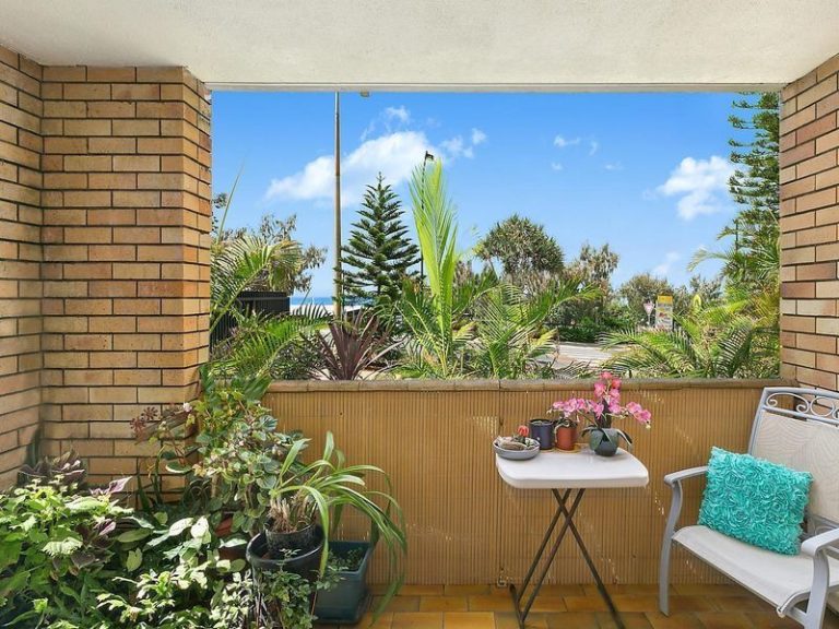 1/12 Princess Lane, KINGS BEACH QLD 4551 - photo 2