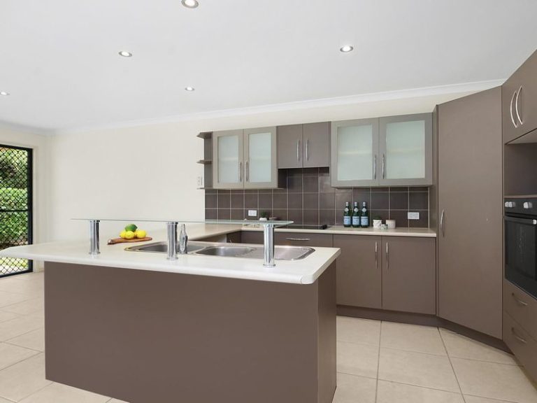 33 Sycamore Drive, CURRIMUNDI QLD 4551 - photo 3