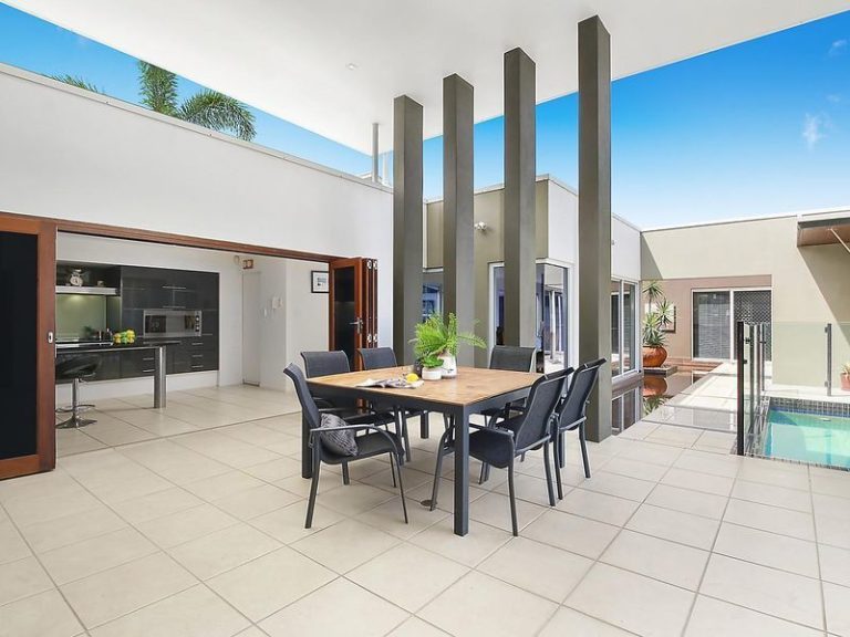 7 Santorini Court, Kawana Island QLD 4575 - photo 6