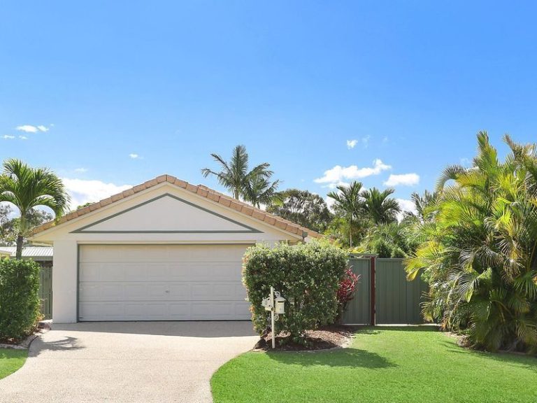 8 Bellevue Drive, LITTLE MOUNTAIN QLD 4551 - photo 6