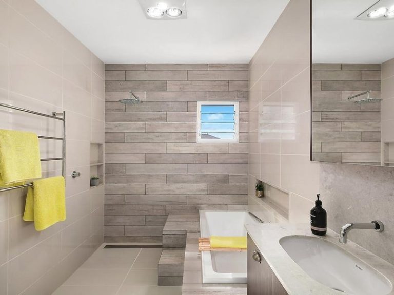 11 Bonaire Court, KAWANA ISLAND QLD 4575 - photo 6