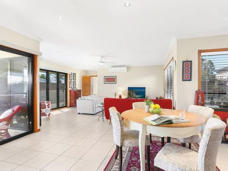 2 Mauritius Crescent, Kawana Island QLD 4575 - photo 2