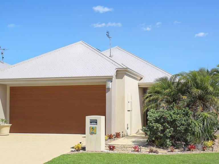 2 Mauritius Crescent, Kawana Island QLD 4575 - photo 9