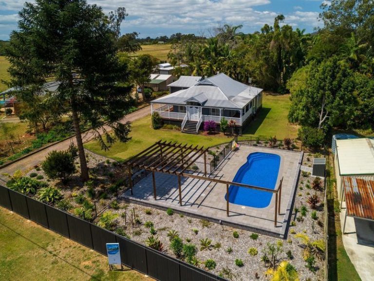 56 Traline Road, GLASS HOUSE MOUNTAINS QLD 4518 - photo 3