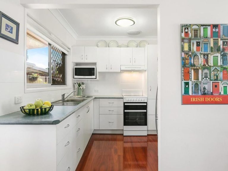 2/8 Jewel Street, Golden Beach QLD 4551 - photo 2