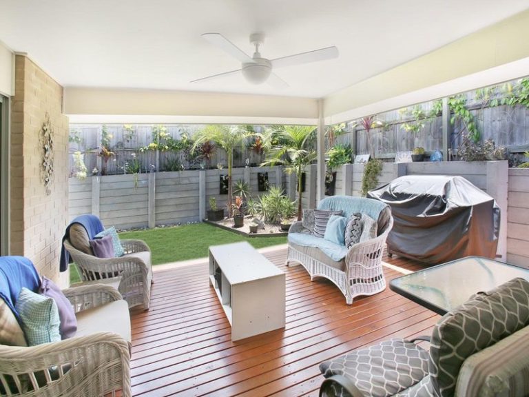 24 Sunrise Terrace, Little Mountain QLD 4551 - photo 4