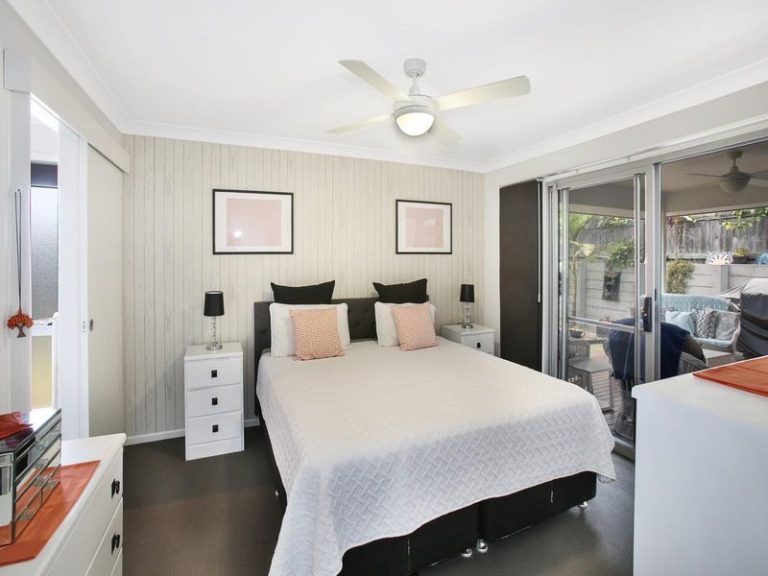 24 Sunrise Terrace, Little Mountain QLD 4551 - photo 7