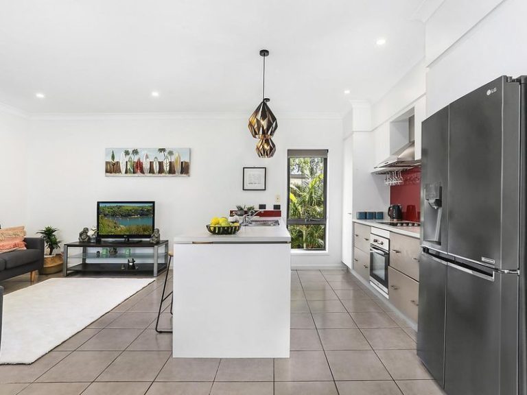 14 Park Hollow Mews, LITTLE MOUNTAIN QLD 4551 - photo 4