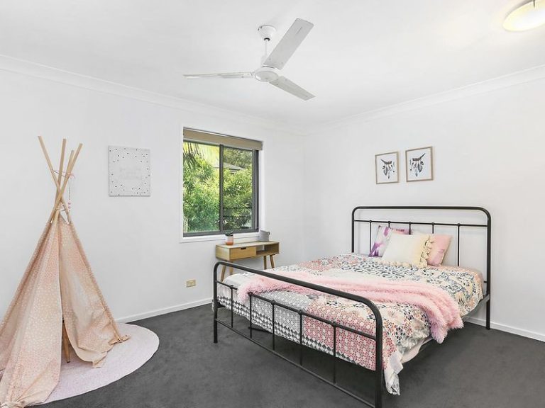 14 Park Hollow Mews, LITTLE MOUNTAIN QLD 4551 - photo 6