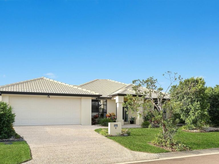 6 Mykonos Court, Kawana Island QLD 4575 - photo 13